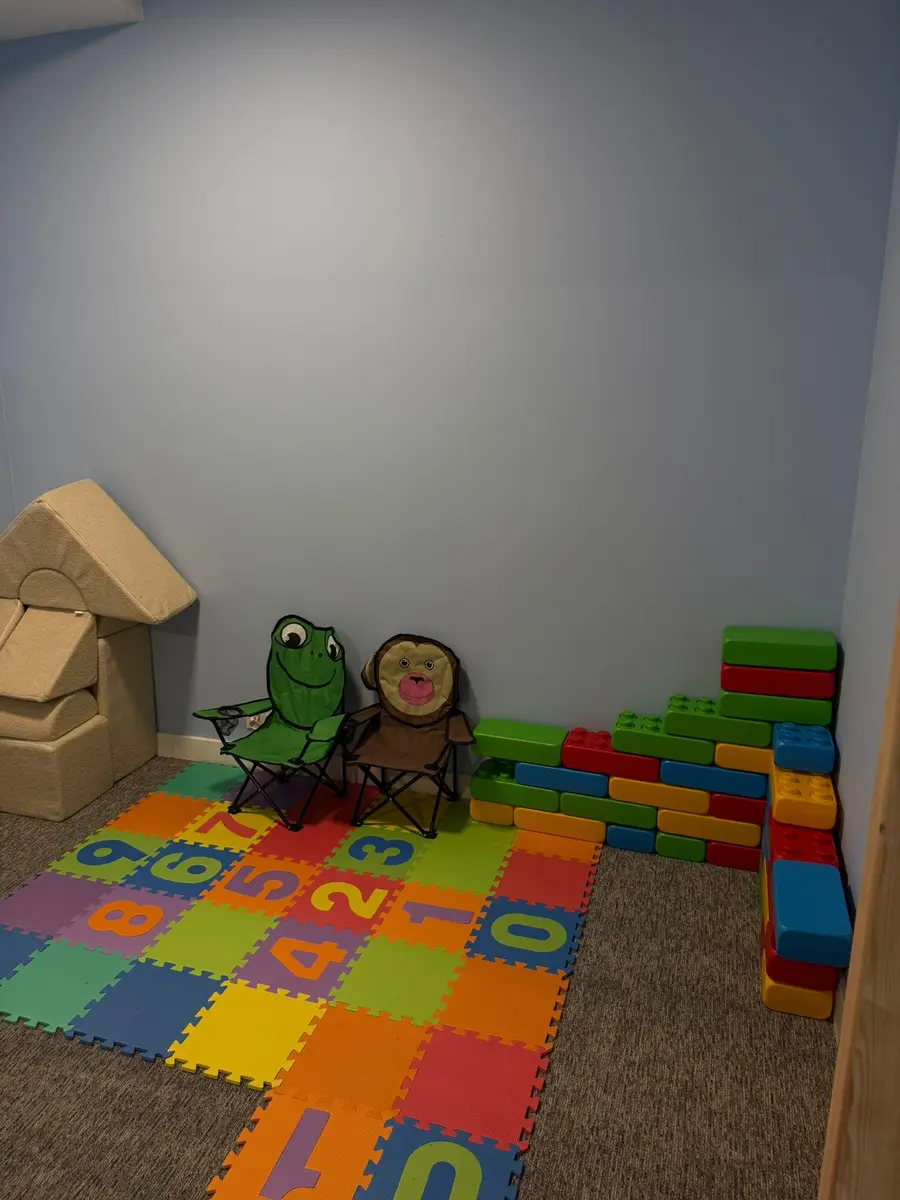 Play Room — zjeżdżalnia i basen z kulkami